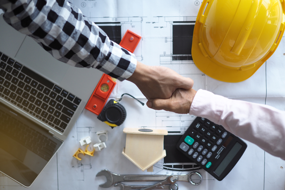 Hand,In,Hand,Between,Project,Contractors,And,Customers,Due,To