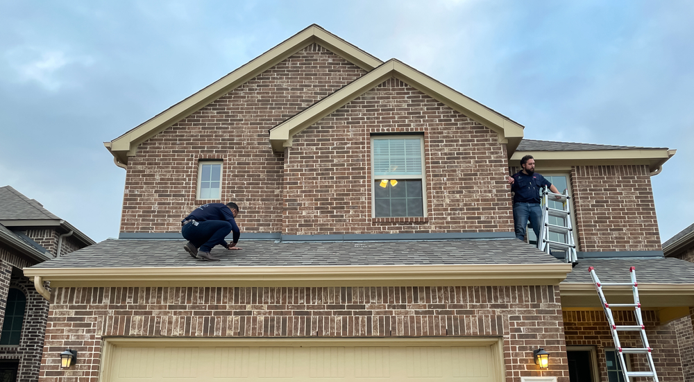 Mckinney,,Tx,Usa,-,March,1,,2021:,Roof,Inspector,Climbing